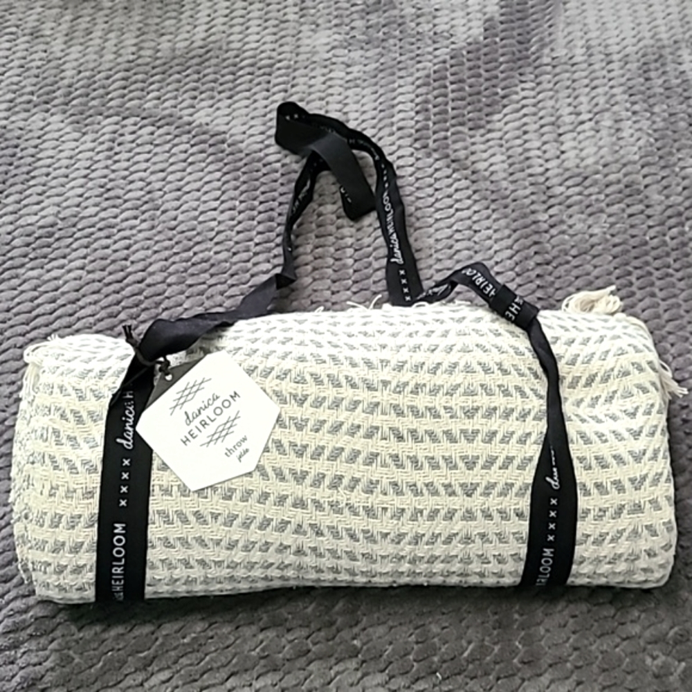 Danica Heirloom Throw NWT